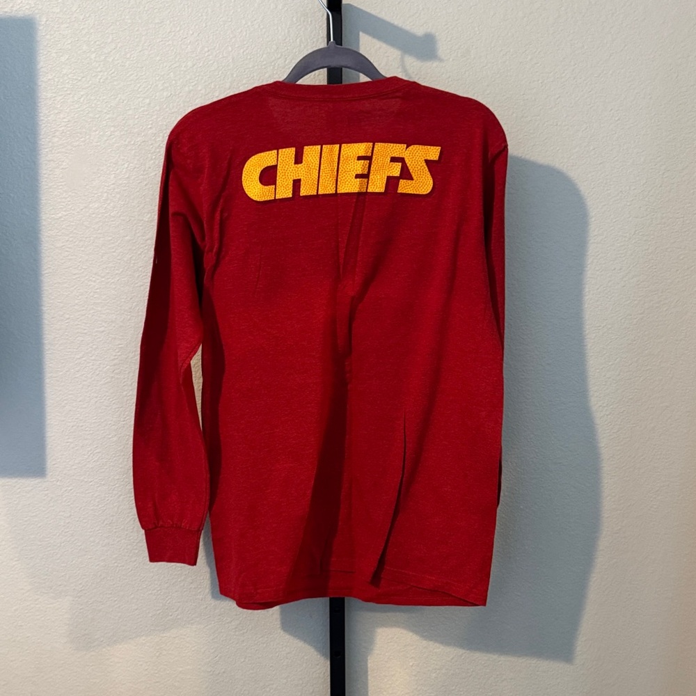 NFL KC Chiefs Red and Yellow Long Sleeve Tee Size L - Picture 5 of 5